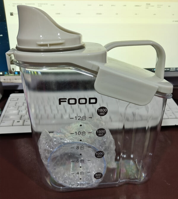 Household Portable Plastic Transparent Sealing Box - Image 2